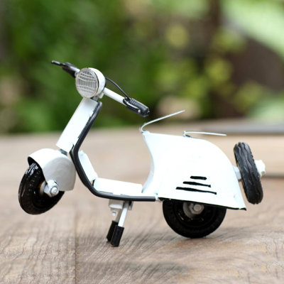 Dupoint Transportation Figurines & Sculptures
