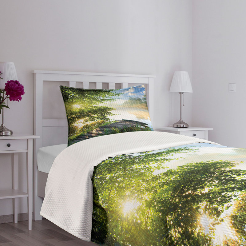 Twin White Polyester Nature Print Bedspread Set