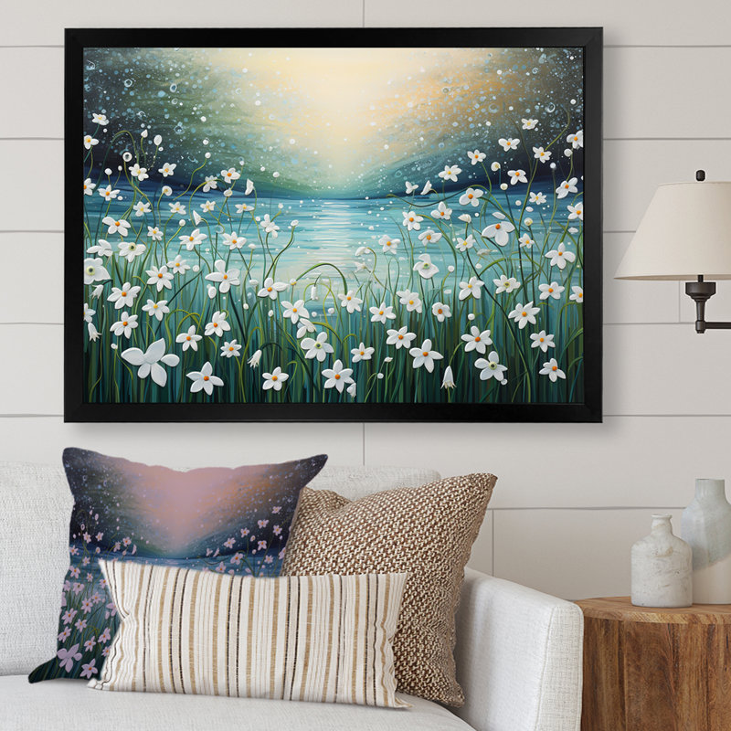 «Snowdrop Flowers Field In Winter II», reproduction sur toile, H 12 po x l 20 po x P 1 po, Cadre simple noir