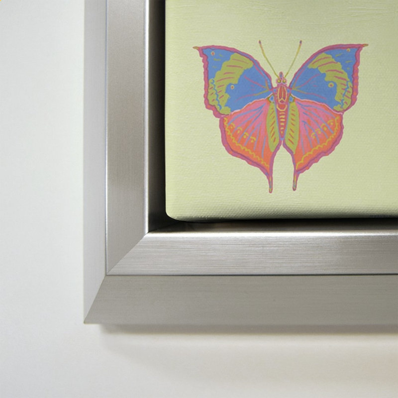 «Butterfly On Yellow» par Dan Meneely - impression sur toile, 24" H x 24" W, Silver