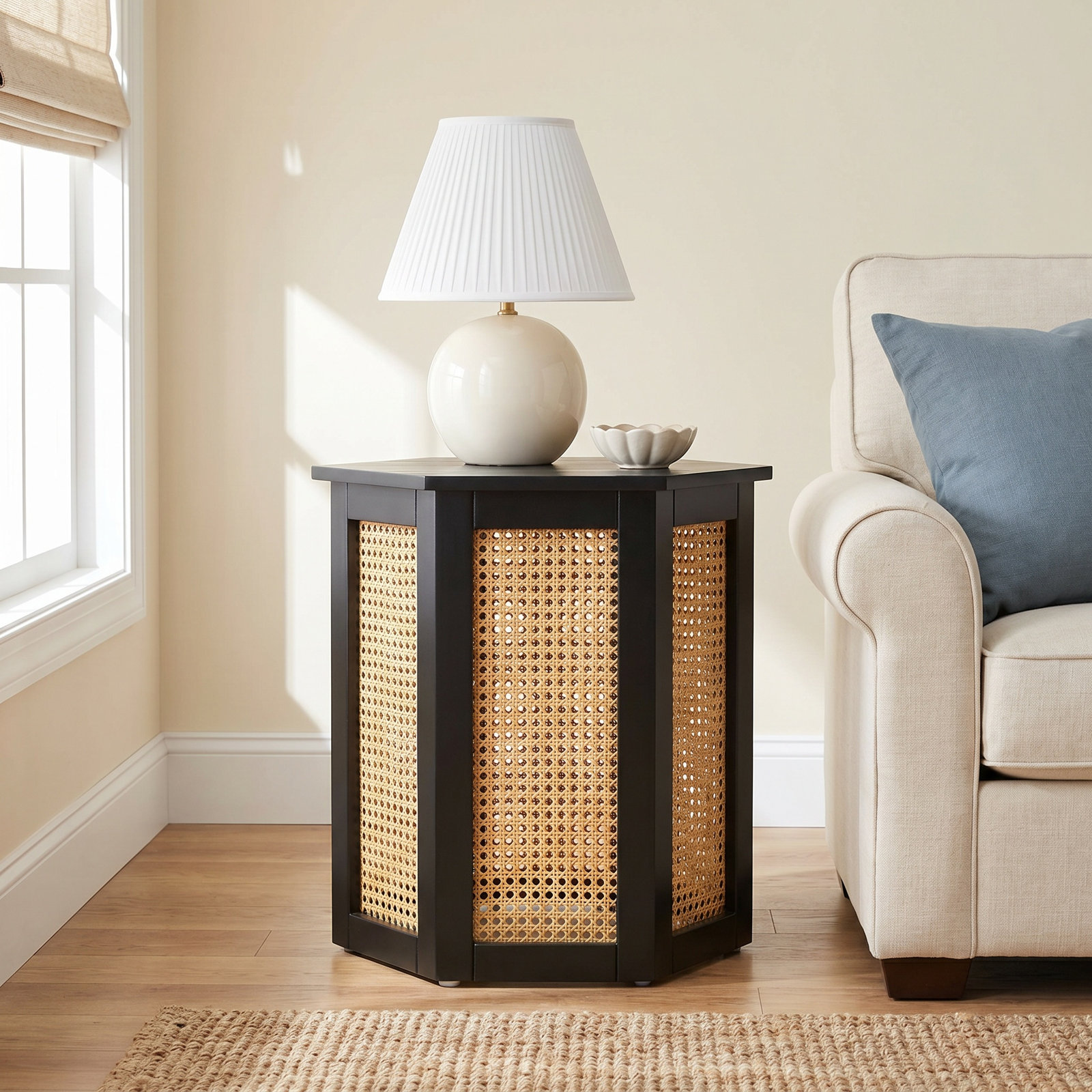 Pacetti End Table, Black