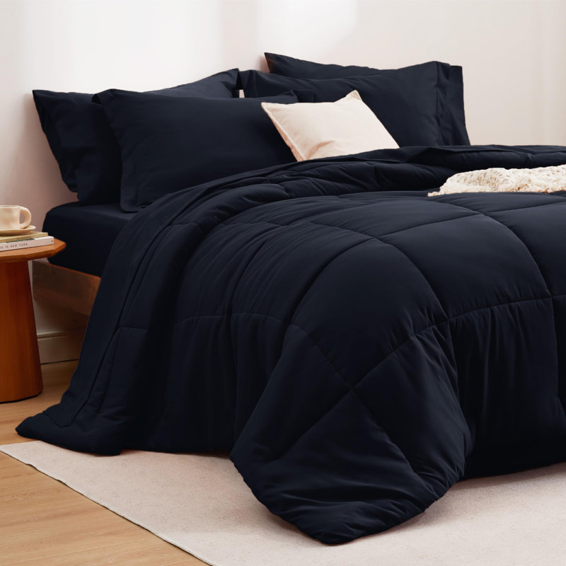 Bedsure Quilted Design Comforter Set, Black, Queen Comforter + 6 Additional Pieces