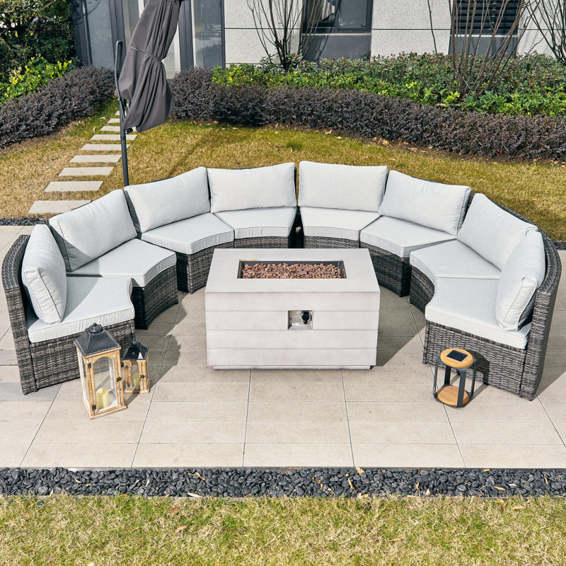 Ensemble repas extérieur pour 8 personnes avec coussins 8 personnes