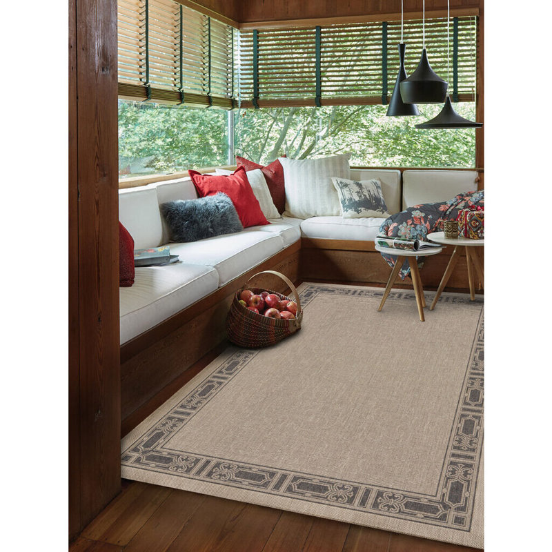 Stewartville Oriental Indoor / Outdoor Rug, Rectangle 3'11" x 5'6"