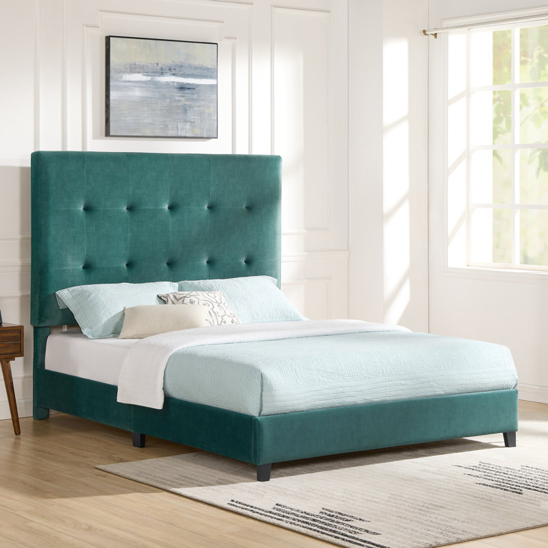 Lit plateforme tapissier grand en velours - charme de chambre à coucher