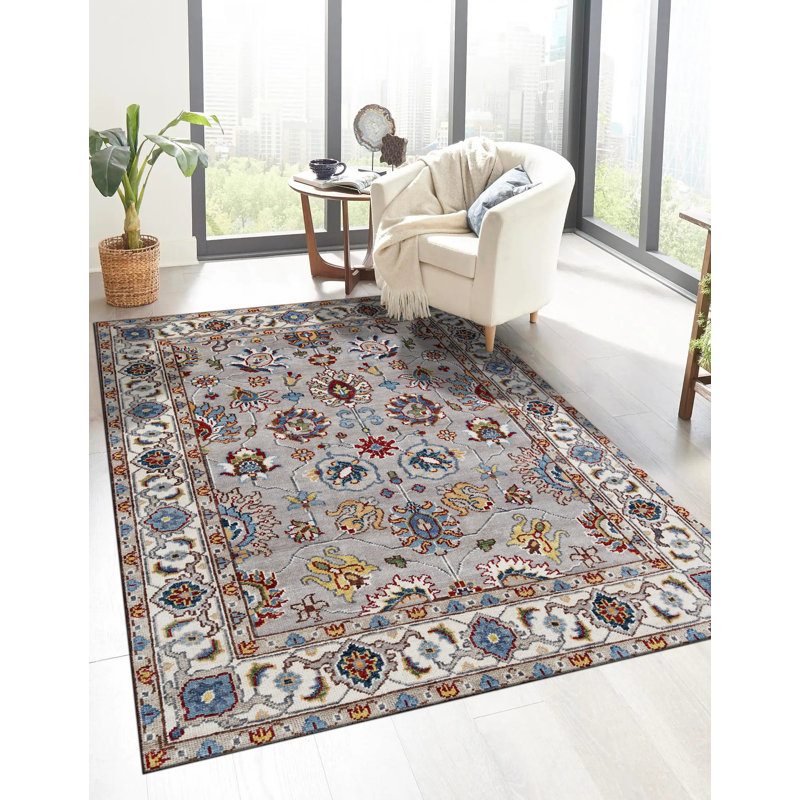 Tapis oriental gris Dreanda