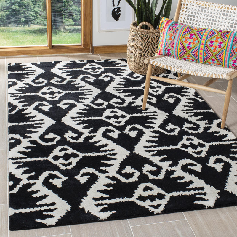 Kouerga bHand Tufted Wool Geometric Rug, Rectangle 5' x 8'