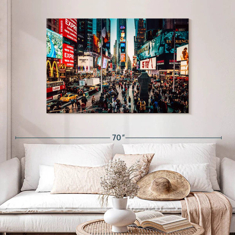 Ravi Iconic Times Square, 32" H x 48" W