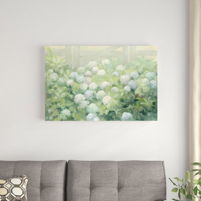 «Hydrangea Lane» par Julia Purinton, reproduction d'art sur toile tendue