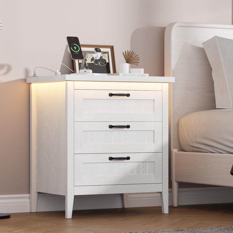 Commode compacte à 3 tiroirs - lumières DEL et station de charge, finition bois naturel pour chambre à coucher (naturel)