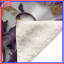 Couvertures florales mauves et dorées-132782555