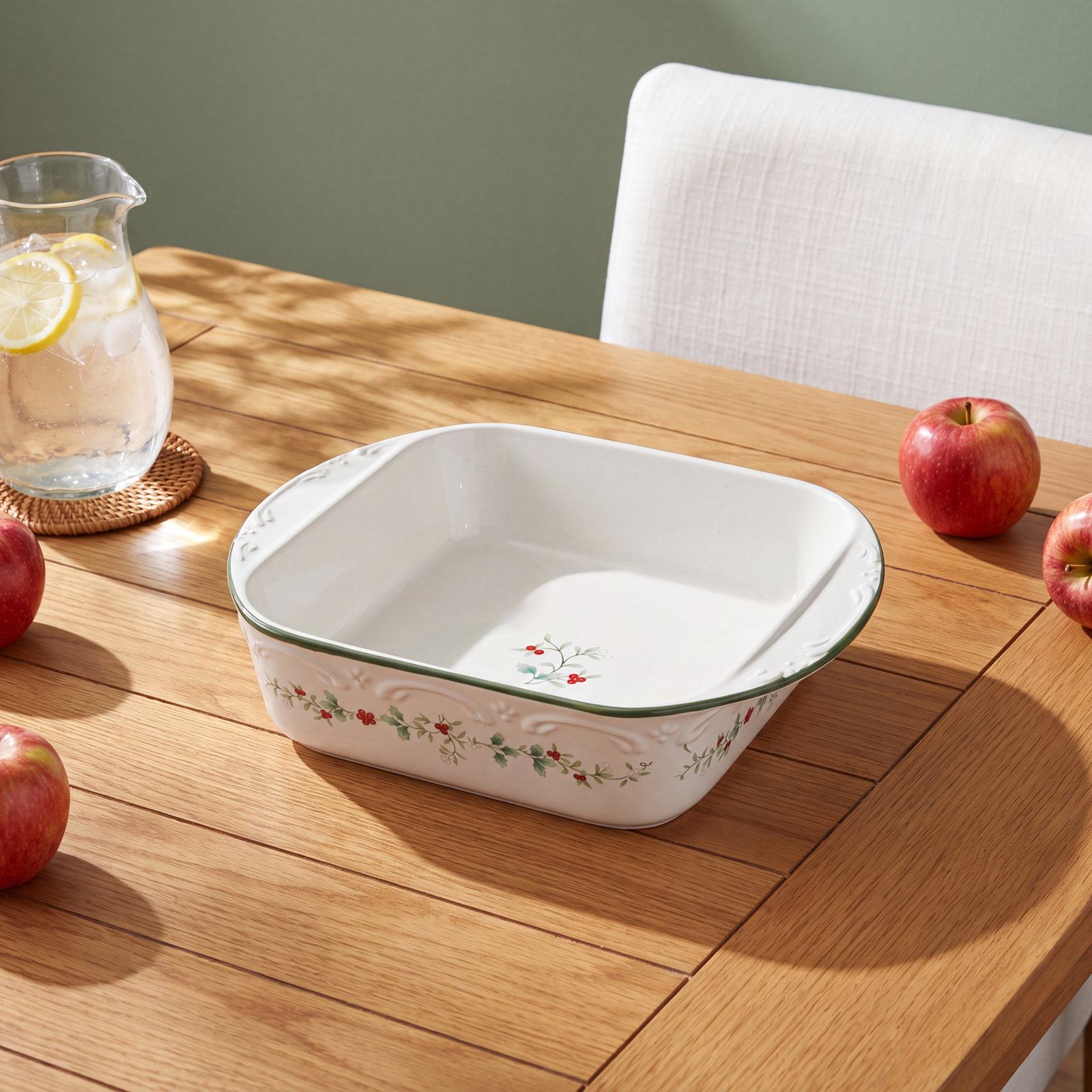 Pfaltzgraff Winterberry 9" Square Baker