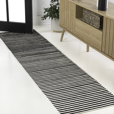 Tapis rayé noir / blanc Aarhus