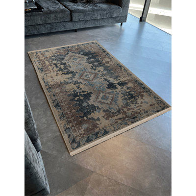 Tapis décoratif rétro multicolore clair à motifs traditionnels
