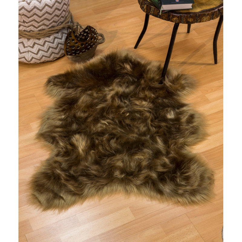Tyleke Indoor Rug, Novelty 2' x 3'
