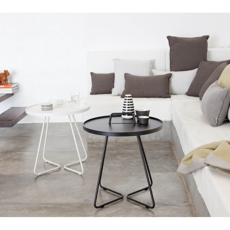 On-the-Move Outdoor Round Side Table, Black, 20.5"