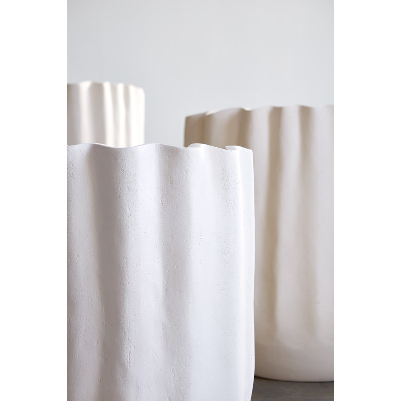 Tulip Flower Planter, 28" H x 19.5" W x 19.5" D