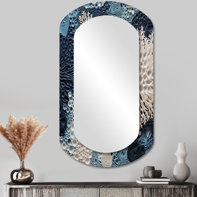 Collage de coraux bleus et blancs sous l'eau - Décor nautique côtier en métal - Miroir mural asymétrique, 43 po x 23 po
