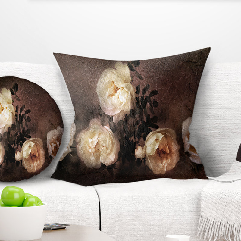 Wild Roses in Old Style - Coussin imprimé floral, 18 po x 18 po, Coussin décoratif