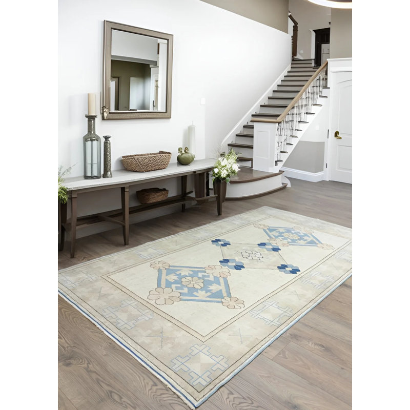 Tapis Lotus en laine tissé à la main