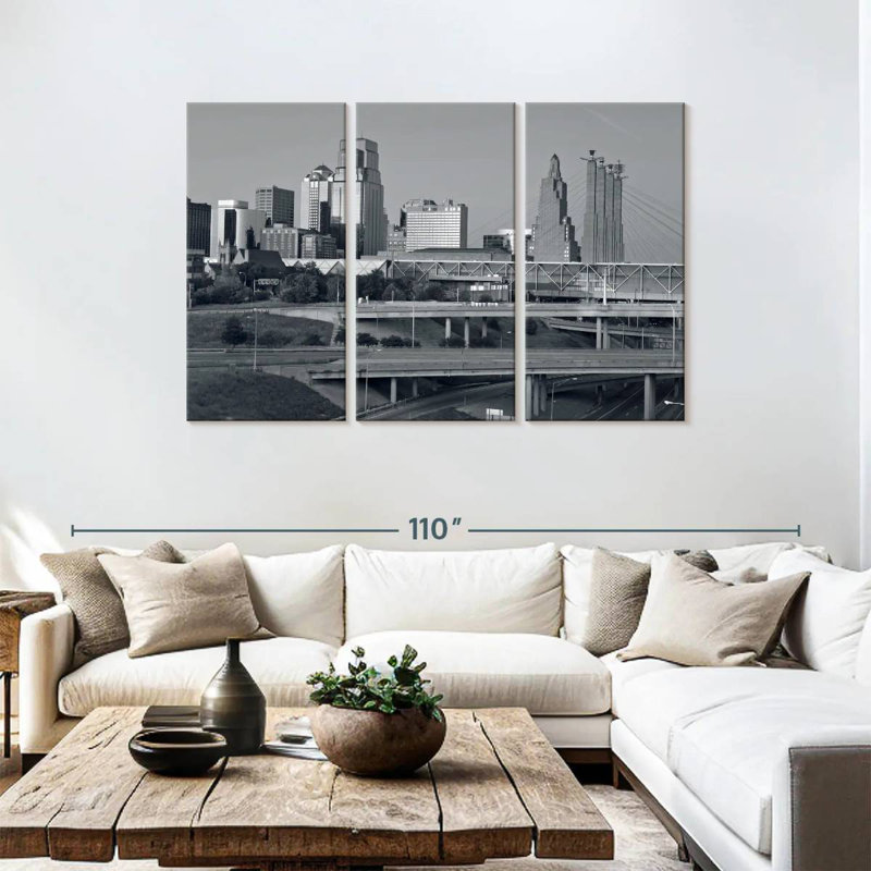 Rorry Kansas BW Skyline, 48" H x 74" W