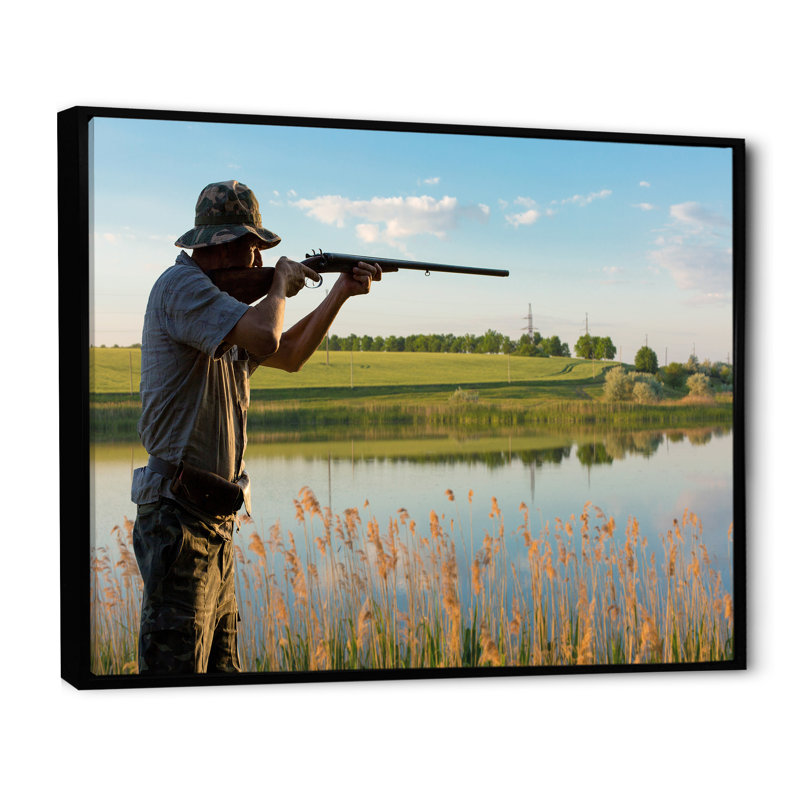 «Hunters Pursuit II», reproduction sur toile, Cadre flottant noir, H 30 po x l 40 po