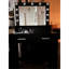 Bureau de meuble-lavabo avec lumières, beaucoup d'espace. Luminosité réglable. Pour grand miroir de chambre à coucher et rangement spacieux. Meubles-180749936