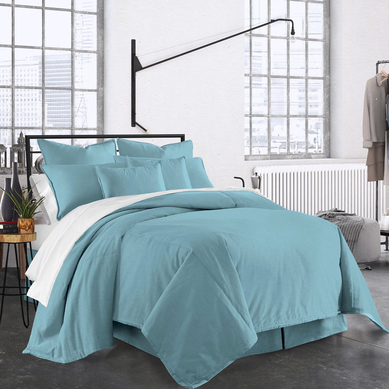 Efrat Coverlet Set, White, Super King Coverlet + 2 Shams + 2 Throw Pillows