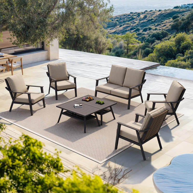 Ensemble de mobilier d'extérieur en rotin avec coussin épais Ensemble de conversation en métal robuste avec fauteuils, causeuse et 2 tables basses