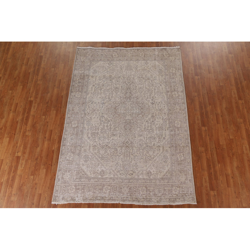 Tapis unique en laine noué à la main de style années 1960 rectangulaire 6 pi 7 po x 9 pi 3 po Takiea