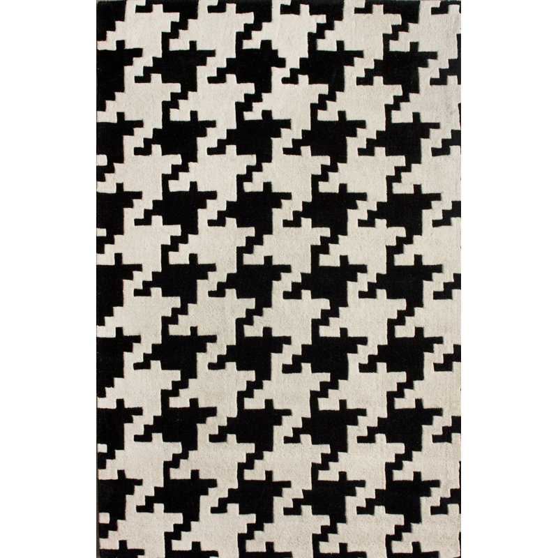 Magnifique Geometric Rug, 5' x 8'
