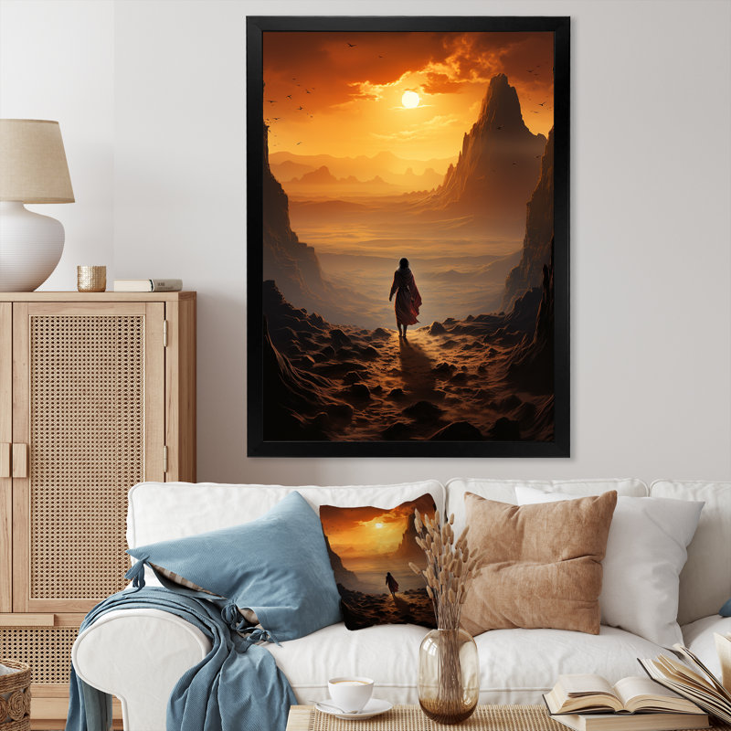 «Lonely Woman marchant dans le désert II», art mural Canyon and Desert, Cadre simple noir, H 32 po x l 24 po x P 1 po