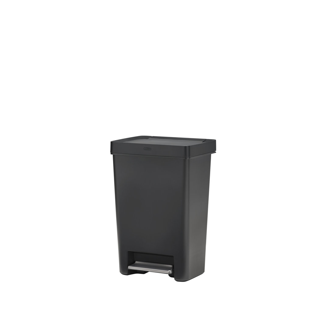 Rubbermaid 12.4 Gallon Step On Trash Can Rubbermaid