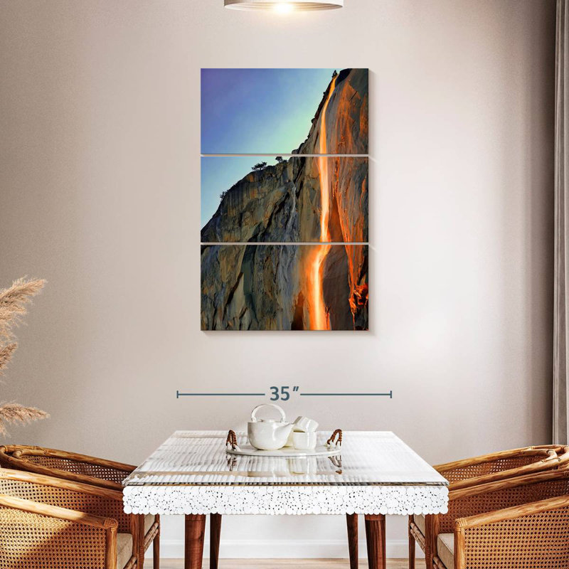 Cascade Yosemite, H 57 po x l 36 po