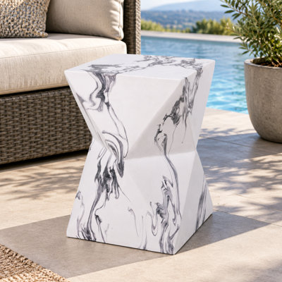 Table d'appoint géométrique moderne MGO avec fini imitation marbre