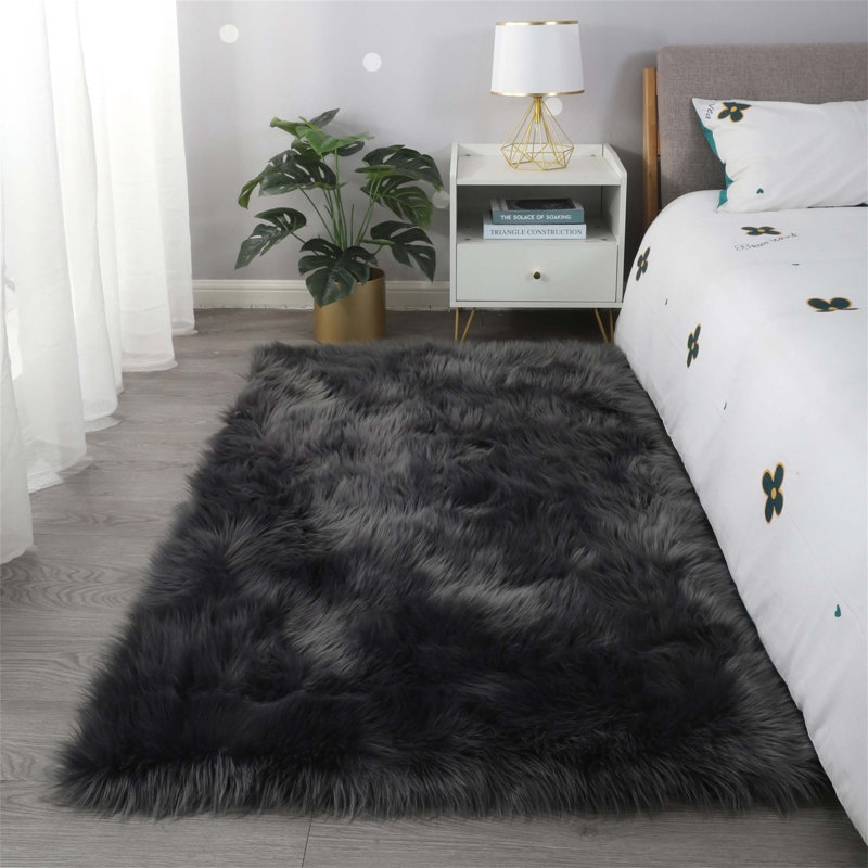 Cepheus Rug, Rectangle 4' x 6'