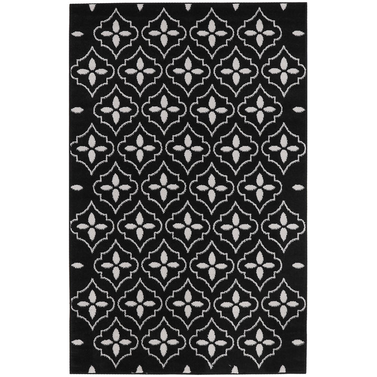Nourison Essentials Black/Ivory Indoor/Outdoor Area Rug