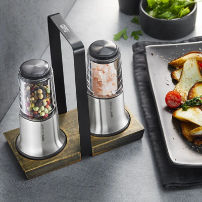 Gefu Stainless Steel No Power Source Required / Manual Electric Salt and Pepper Shaker Set