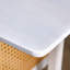 Table basse en bois massif de style chinois avec espace de vie blanc, étapes pratiques d'installation rectangulaire en blanc, pièce, processus d'installation