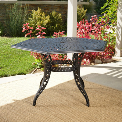 Table en mailles hexagonales Cayman Arch II