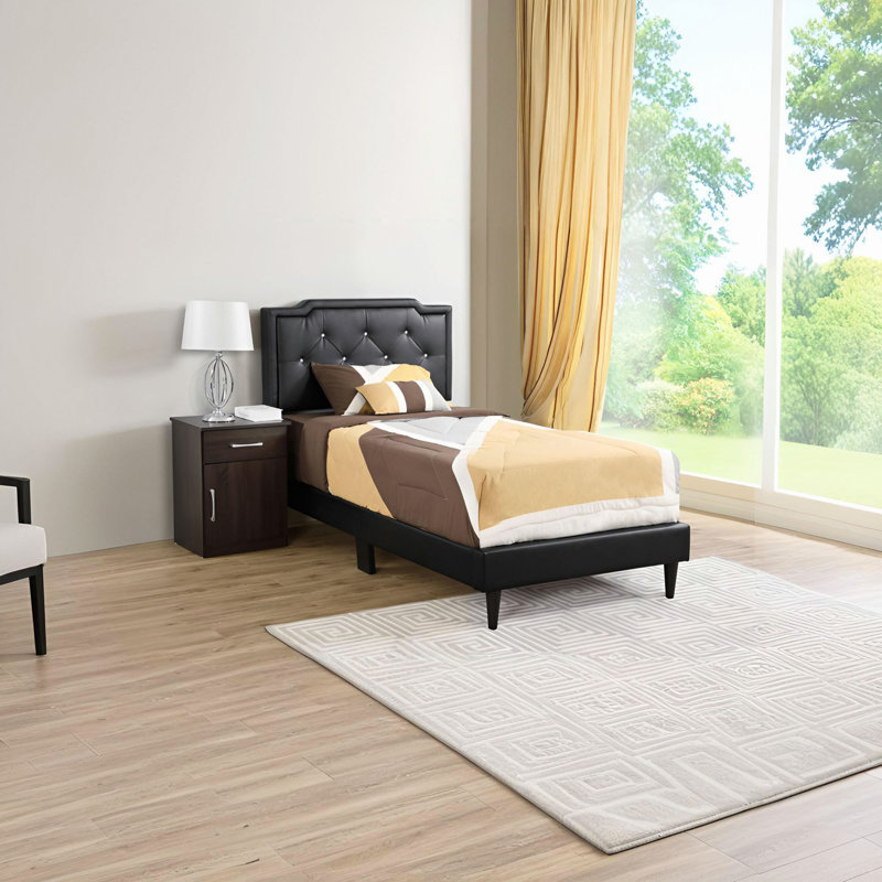 Charming Bed In Soft Hues, Lit simple, Black