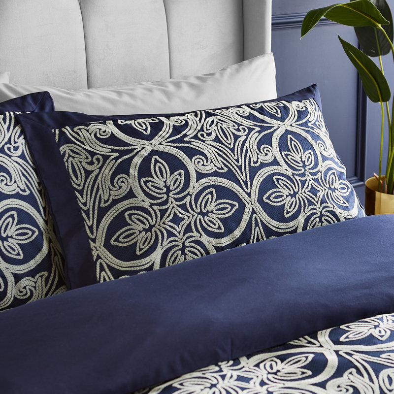 Flock Trellis Duvet Cover Set, Super King - 2 Standard Pillowcases