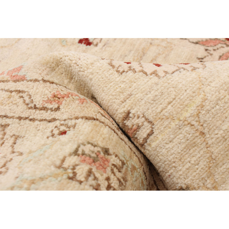 Tapis crème Chobi Finest 4 pi 9 po x 6 pi 6 po