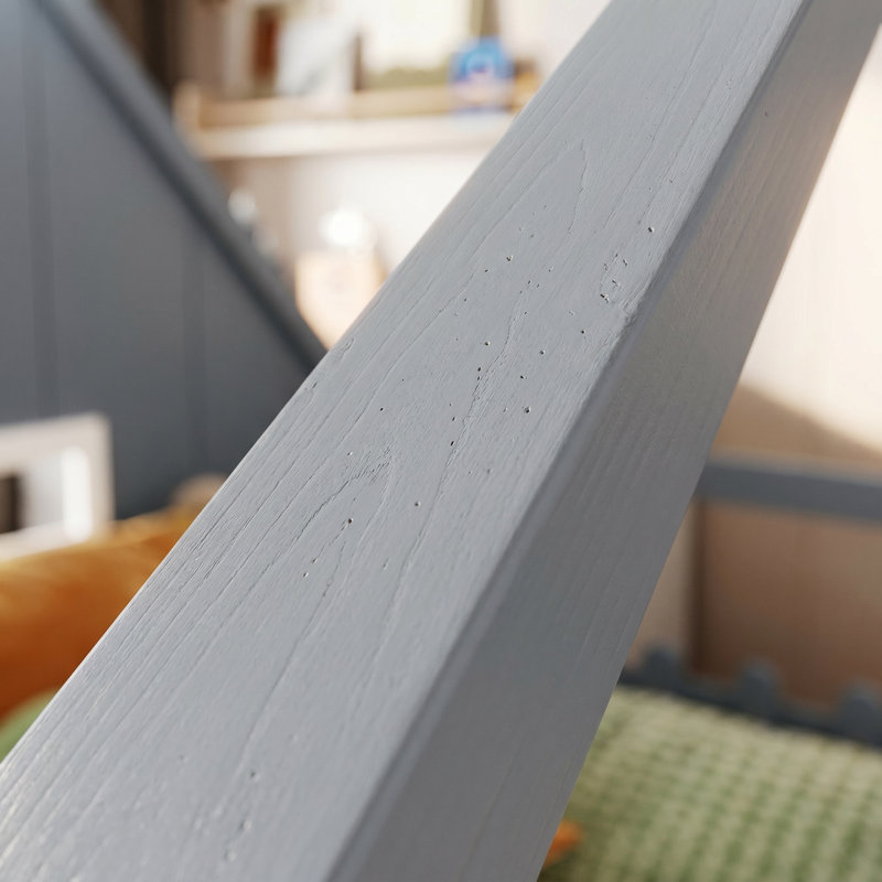Lit simple superposé au dessus d'un lit double avec échelle, 2 tiroirs de rangement et garde-corps blanc, Gris