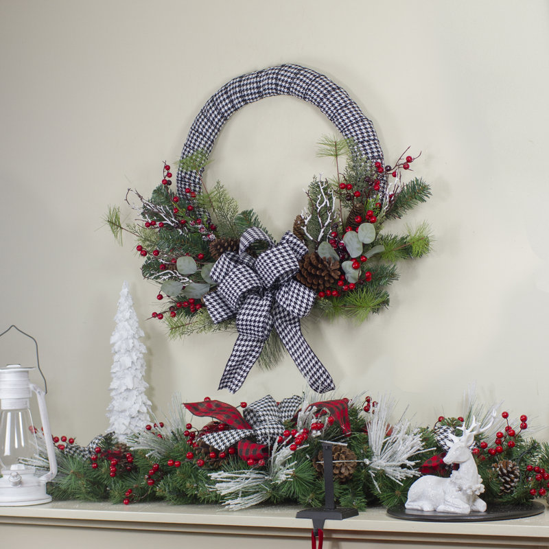 Faux Berry 24'' Wreath
