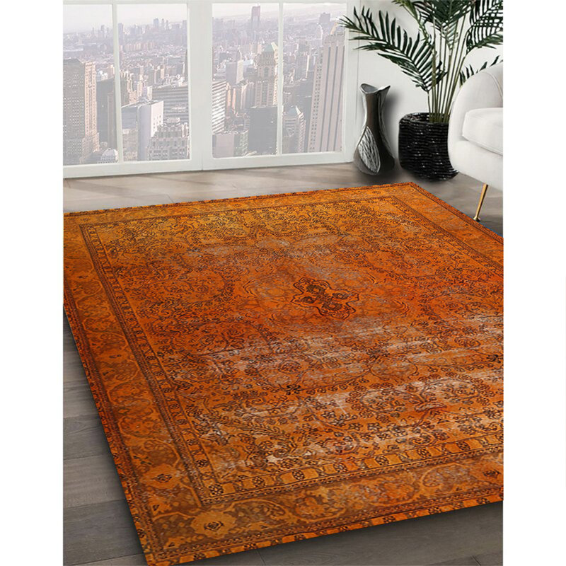Madilene Oriental Indoor Rug, Round 7'
