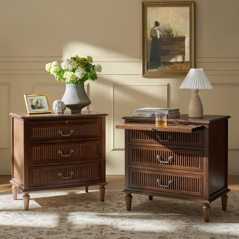  Kaybri Farmhouse 26'' W 3-Drawer Fluted Solid Wood End Table with Built-In Outlet and Pull-out Tray, Walnut