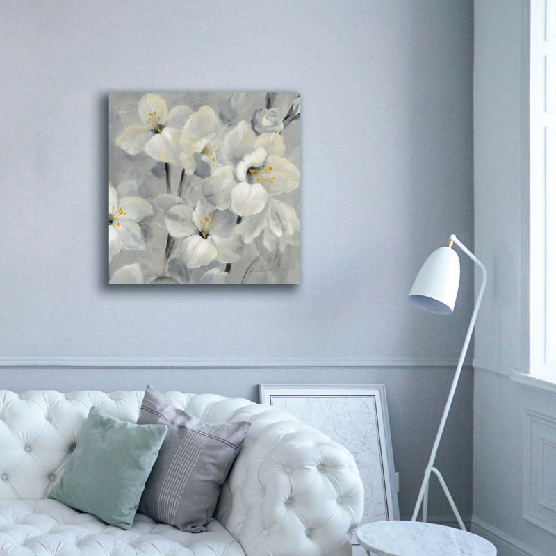  «Fleurs sur fond gris 2» par Silvia Vassileva, art mural sur toile, 37 po x 37 po, H 37 po x l 37 po
