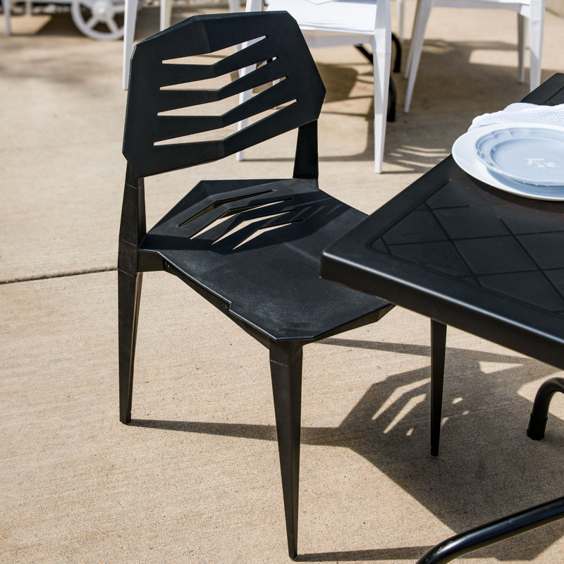 Chaise Janemarie, Noir