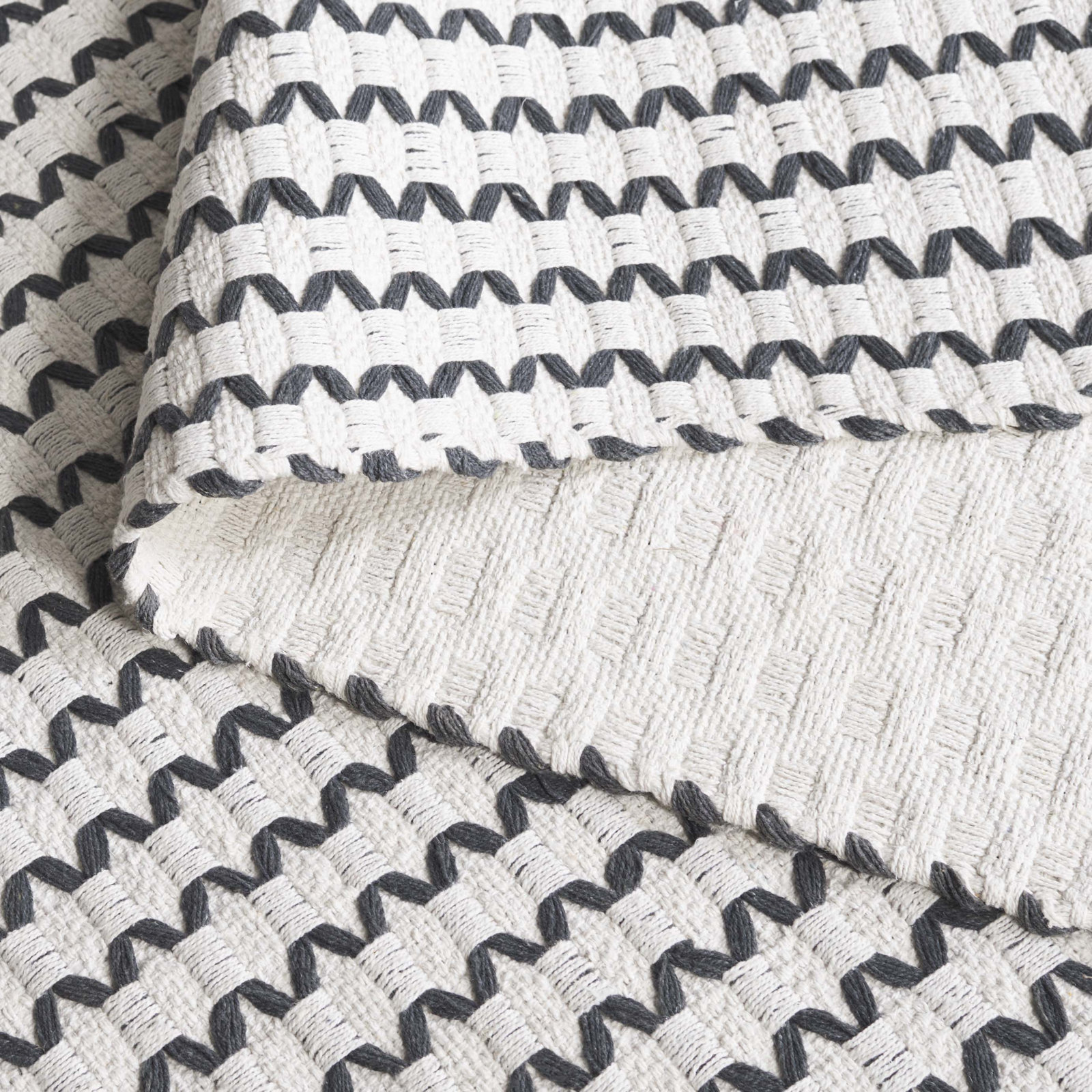 Cape Cod 451 Hand Woven Cotton Pile Chevron / Zig Zag Rug, Rectangle 5' x 8'